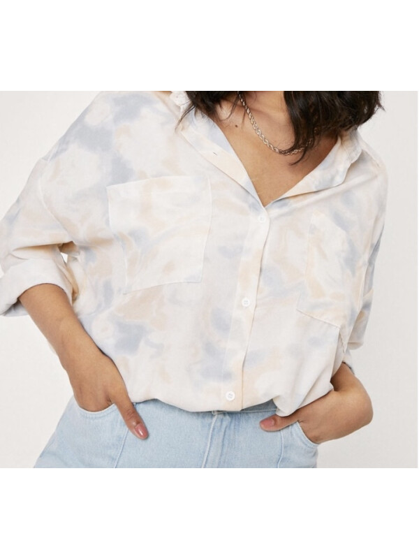 Cămașă supradimensionată din satin Nasty Gal