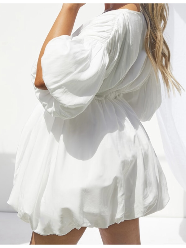 ROCHIE ALBĂ CU MÂNECĂ PUFFBALL