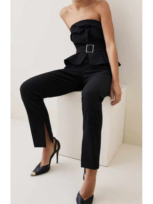 SALOPETA CU NASTURI NEGRI ȘI UMERI GOI