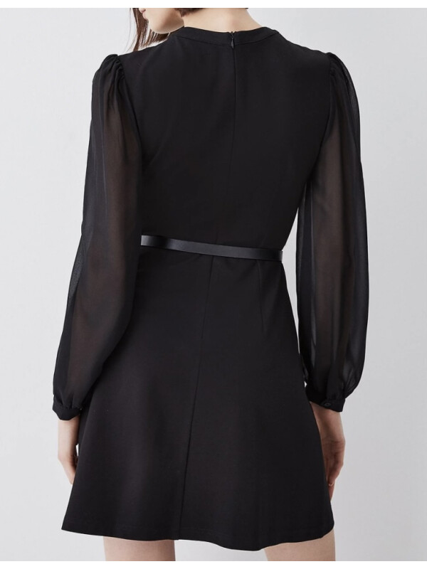 ROCHIE MINI DECUPATA LA UMERI 