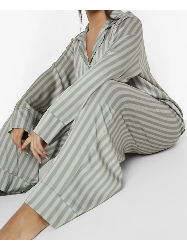 PLUS SATIN CANDY STRIPE    