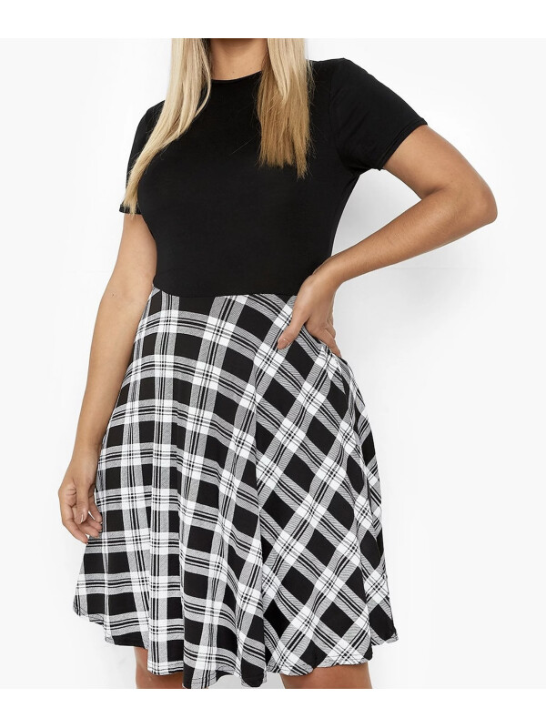 ROCHIE PLUS IN CAROURI 