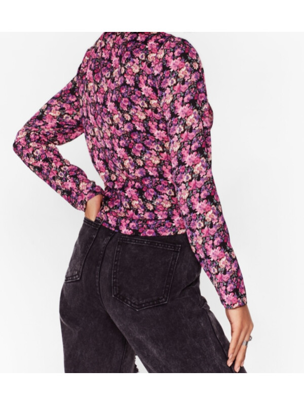 CĂMAȘĂ CU FLORI ÎNTUNECATE 