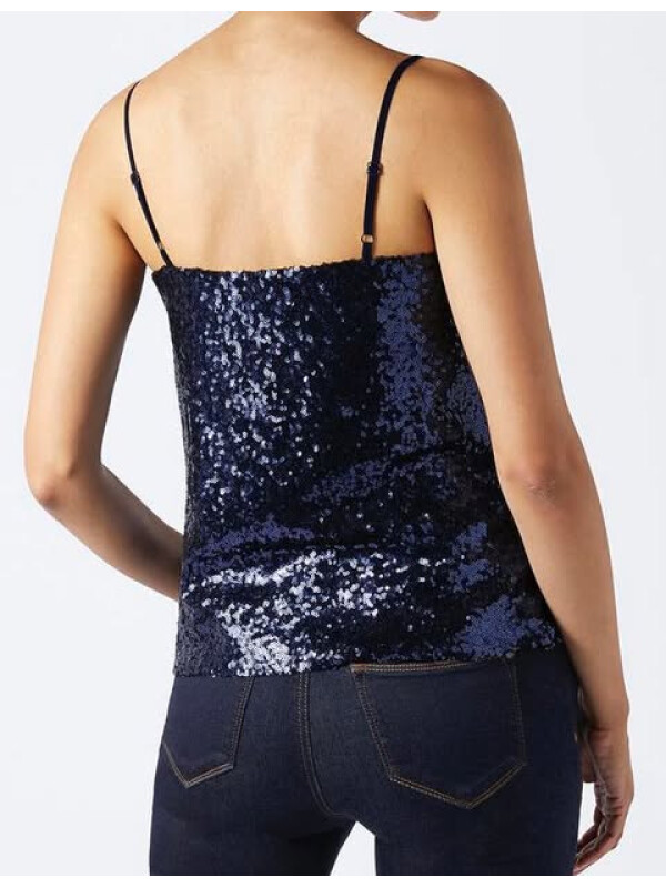 Top cu detalii decorative