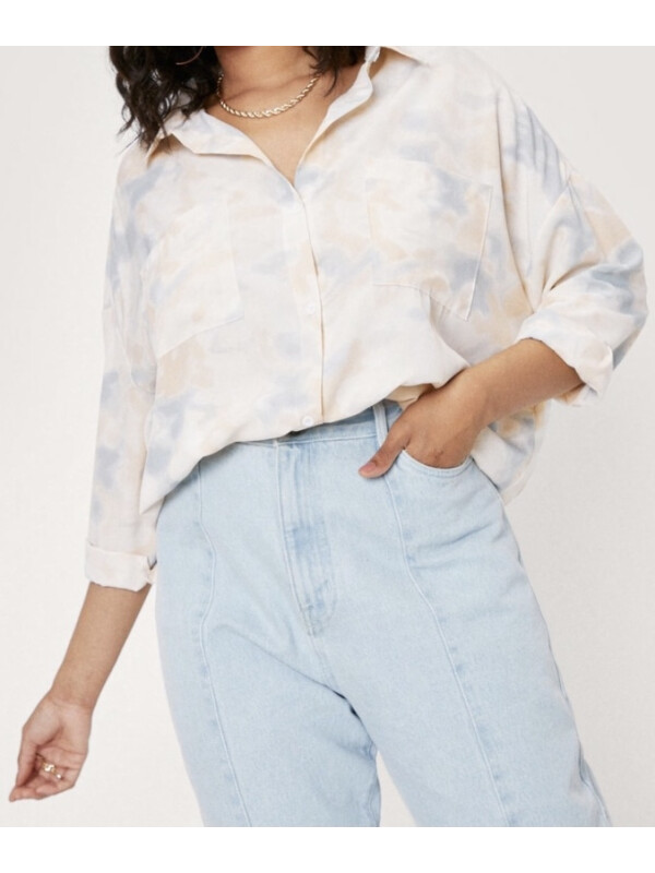 Cămașă supradimensionată din satin Nasty Gal