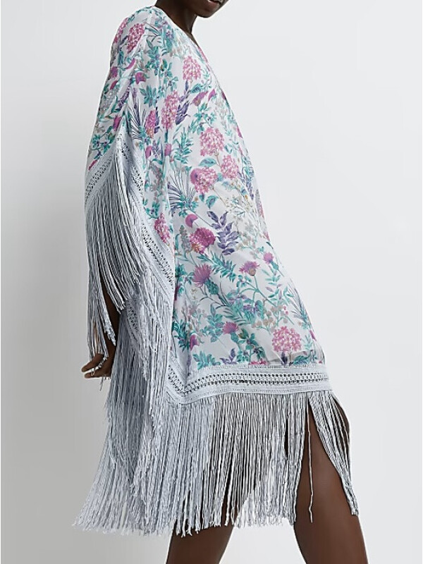 ROCHIE CU FRANJURI LA TIV