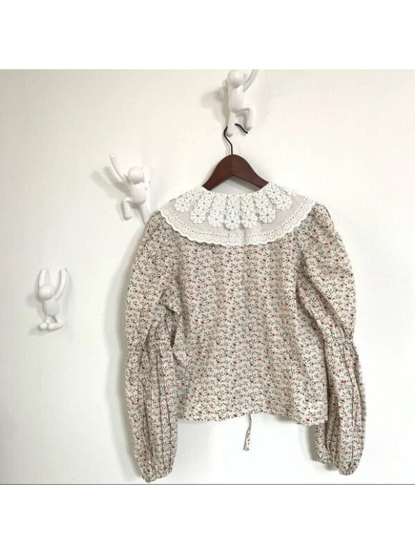 CĂMAȘĂ CU GULER DIN DANTELĂ