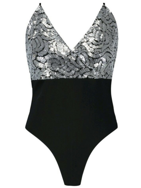 Plus Body Wrap cu paiete și plasă