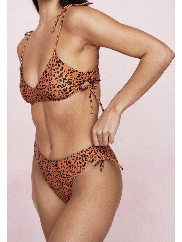 Set cu imprimeu leopard