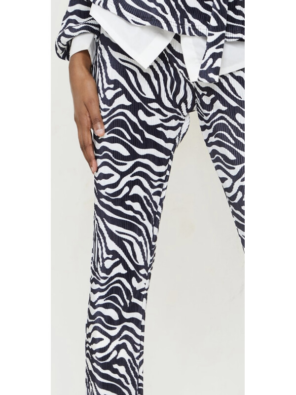 PANTALONI PLISSE FLARE CU IMPRIMEURI ZEBRA 