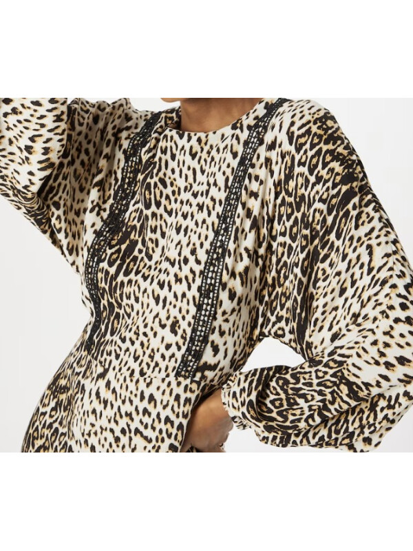 ROCHIE MINI CU DETALIU DIN DANTELA