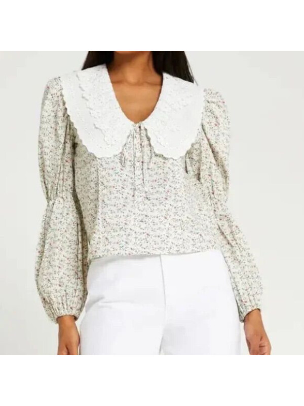 CĂMAȘĂ CU GULER DIN DANTELĂ