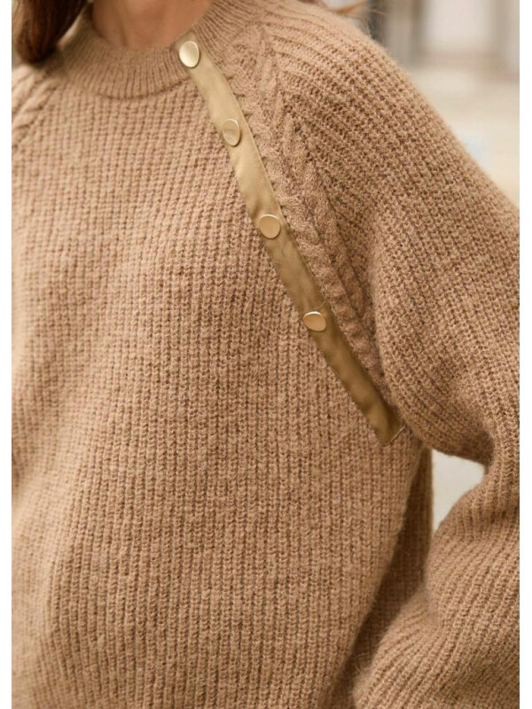 BLUZĂ CU DETALIU RÂND DE BUTONI