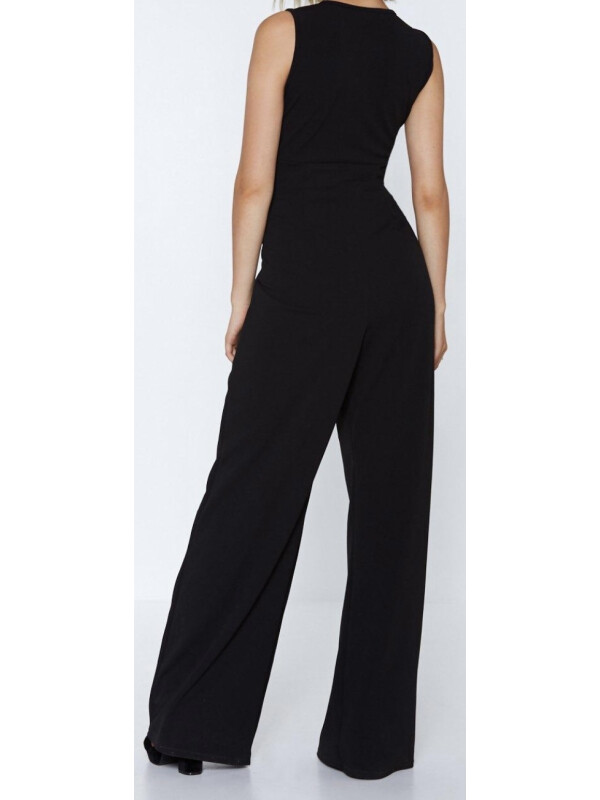 Salopetă cu decolteu în V 