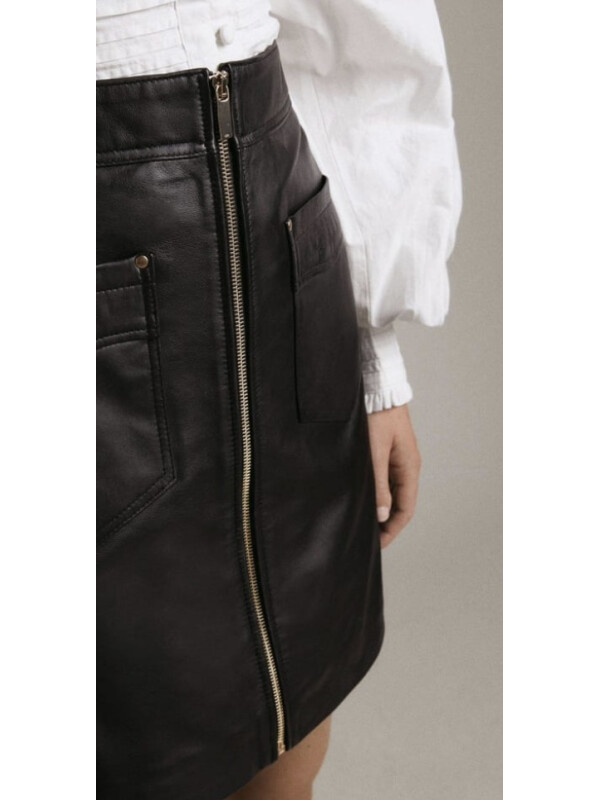 FUSTA MINI DIN PIELE