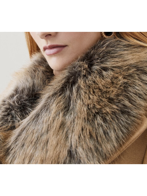 PALTON CU GULER DIN BLANA ARTIFICIALA