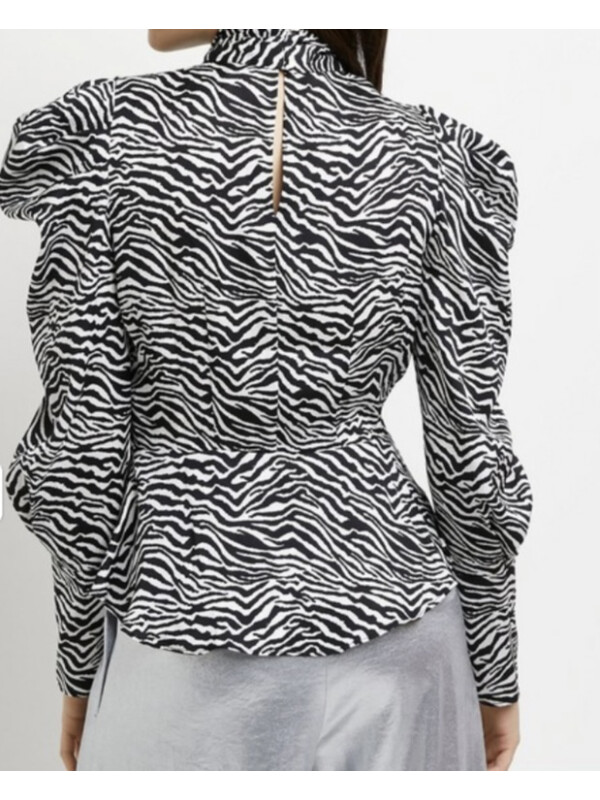 BLUZA CU MANECI BUFANTE 