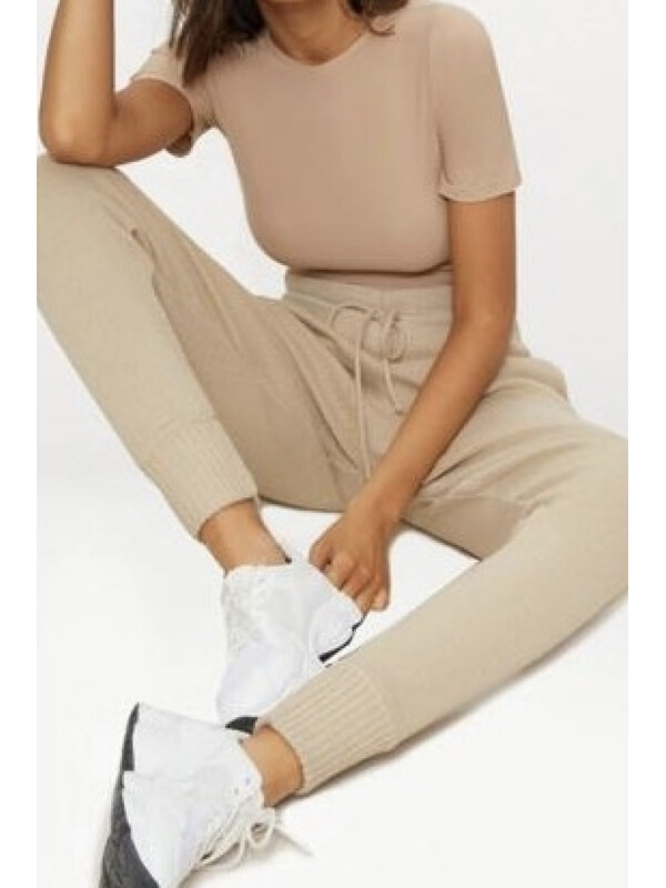 BODY CU MÂNECĂ SCURTĂ