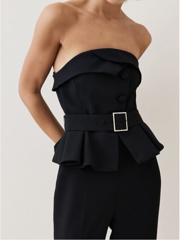 SALOPETA CU NASTURI NEGRI ȘI UMERI GOI