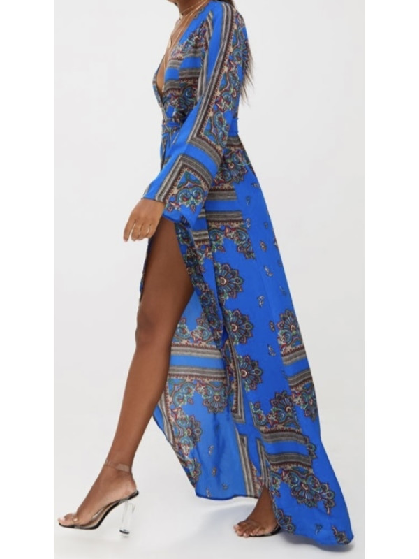 ROCHIE DETALIU CRĂPĂTURĂ