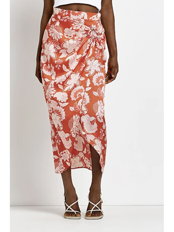 FUSTA CU INEL IN FATA 