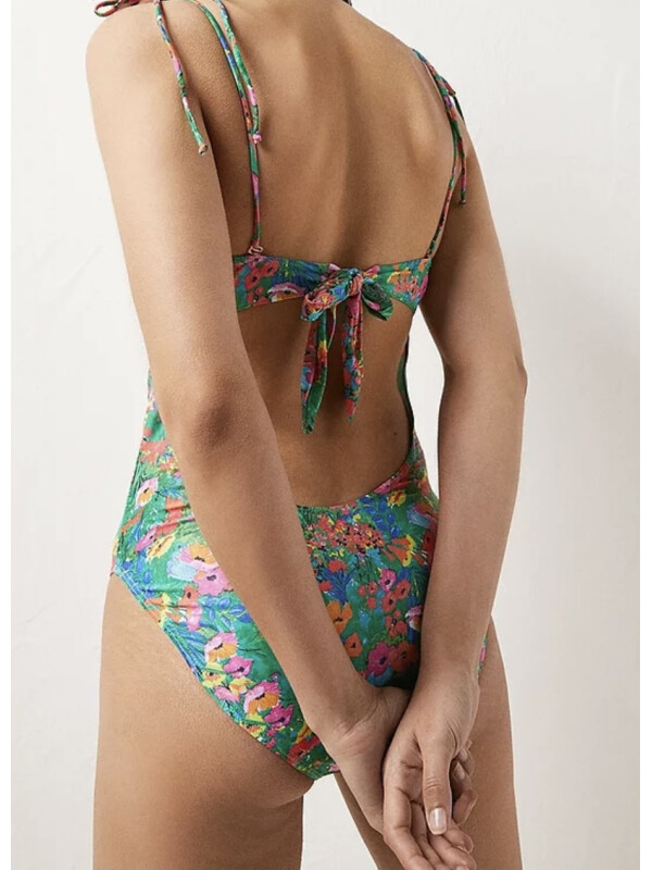 Costum de baie întreg 