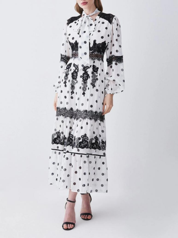 ROCHIE DIN DANTELA SI BRODERIE