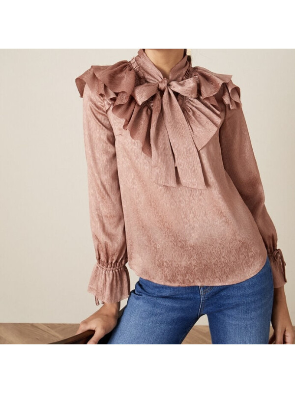 Bluză Julie maro cu volane și mâneci lungi