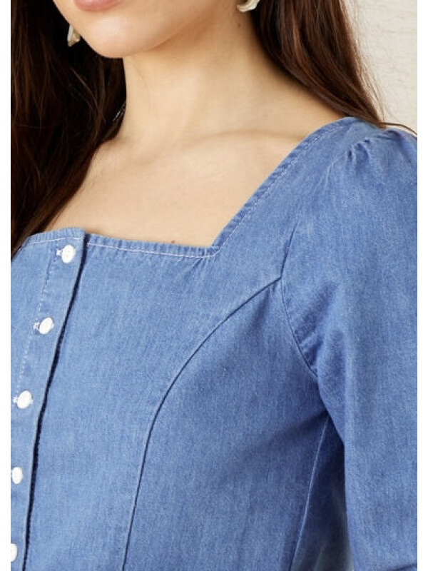 Top din denim cu decolteu pătrat