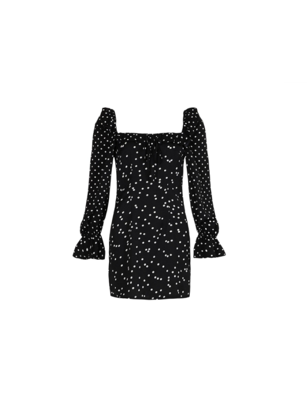 Rochie cu buline cu decolteu pătrat