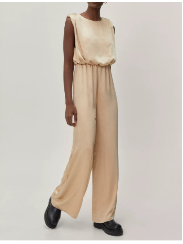 SALOPETĂ CU UMERI DIN SATIN 