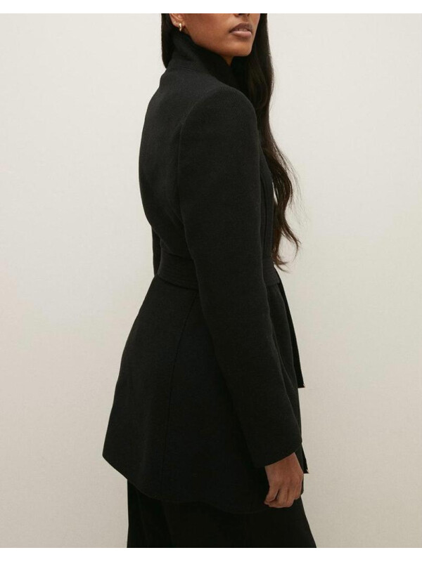 PALTON CU AMESTEC DE LANA