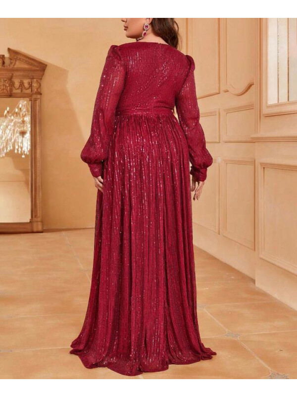 ROCHIE LUNGA CU MANECA LUNGA SI DECOLTEU