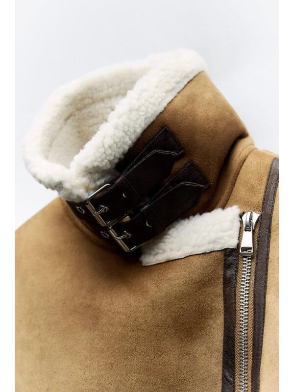 VESTA SCURTA TIP COJOC