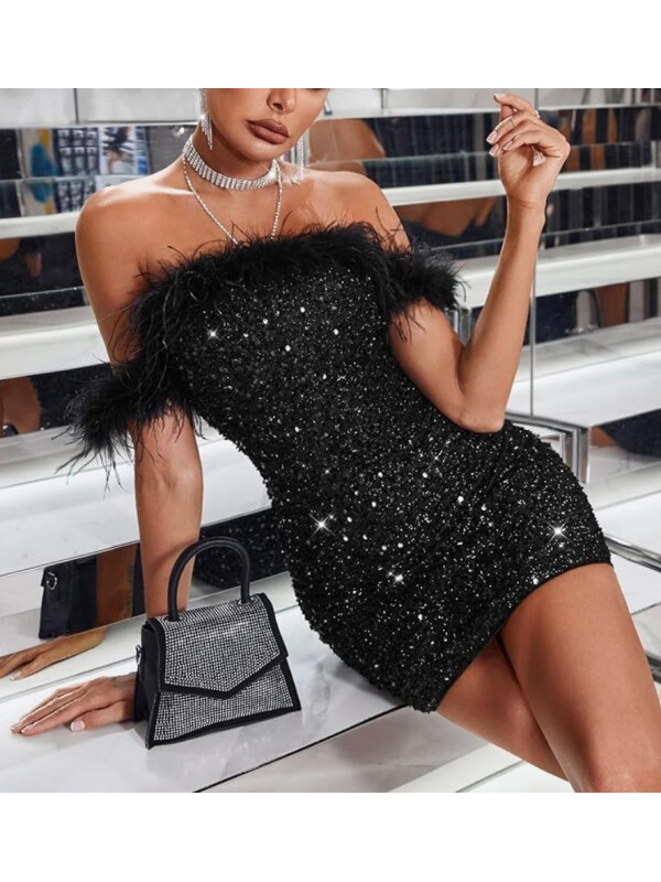 ROCHIE CU DETALIU PUF SI PAIETE