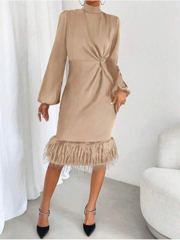 ROCHIE CU TIV RĂSUCIT ÎN FAȚĂ