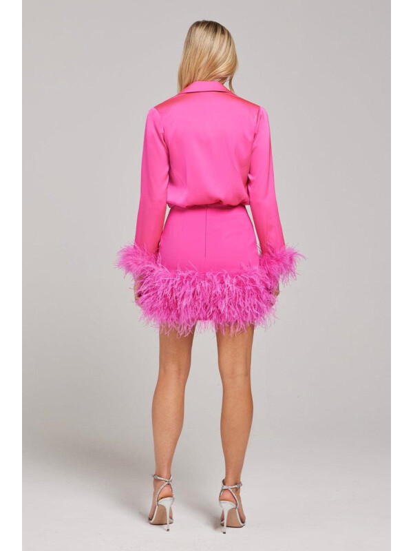 COSTUM CU DETALII PENE 