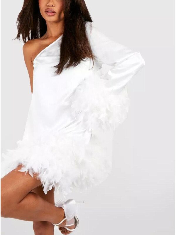 ROCHIE MINI CU PENE UN SINGUR UMAR