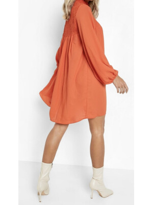 ROCHIE ÎNCREȚITĂ IN FATA CU GULER INALT