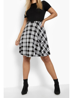 ROCHIE PLUS IN CAROURI 