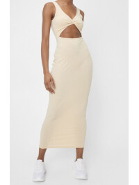 ROCHIE DECUPATA IN FATA 