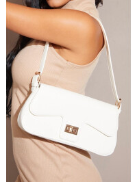 GEANTĂ  CU DETALII AURII