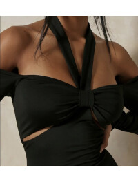 ROCHIE CU MÂNECĂ LUNGĂ CU NOD ÎN FAȚĂ