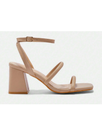 Sandale la modă cu toc mediu 