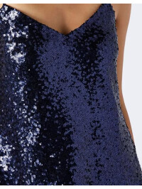 Top cu detalii decorative