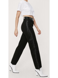 Blugi cu franjuri Nasty Gal