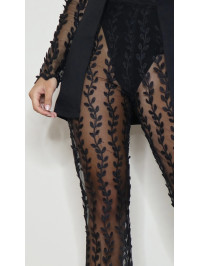 PANTALONI EVAZAȚI ȚESUȚI NEGRI DIN DANTELĂ