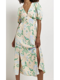 ROCHIE CU NASTURI IN FORMA DE INIMA 