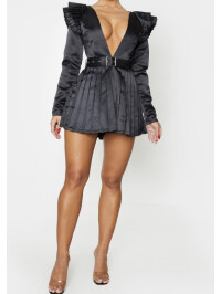 SALOPETA DIN SATIN CU DECOLTEU IN V 