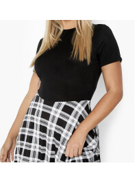 ROCHIE PLUS IN CAROURI 